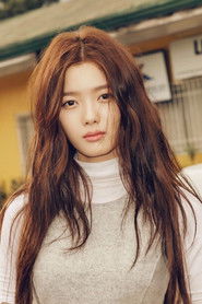 Photo of Kim Yoo-jung image size 1000x1500