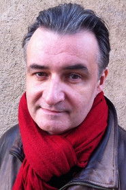 Photo of John Arnold image size 430x645