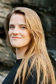 Photo of Elizabeth Cox image size 534x800