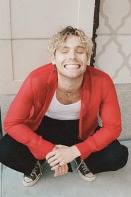 Photo of Luke Hemmings image size 735x1103