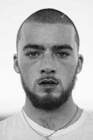 Photo of Angus Cloud image size 585x877