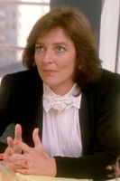 Photo of Leslie Lyles image size 300x450