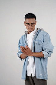 Photo of Hatta Rahandy image size 1066x1599