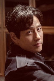 Photo of Park Hae-joon image size 404x606