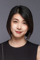 Photo of Yuko Takeuchi image size 300x450