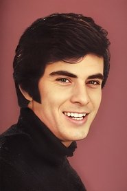 Photo of Tarık Akan image size 600x900