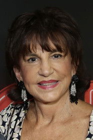 Photo of Mercedes Ruehl image size 495x743