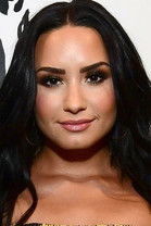 Photo of Demi Lovato image size 312x467