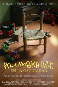 Alumbrando en la oscuridad poster
