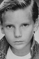 Photo of Jadrien Steele image size 300x450