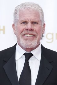 Photo of Ron Perlman image size 2000x3000