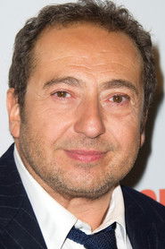 Photo of Patrick Timsit image size 1740x2610