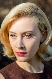 Photo of Sarah Gadon image size 619x928