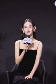Photo of Kim Yoon-hye image size 585x878