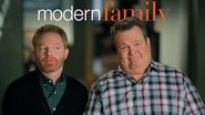 Backdrop of Modern Family image size 1280x720