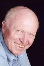 Photo of Erik Holland image size 600x900