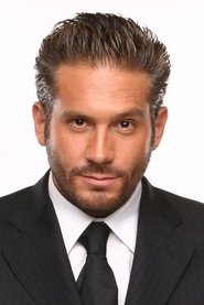 Photo of Arath de la Torre image size 391x586