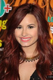 Photo of Demi Lovato image size 396x594