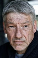 Photo of Simon Armstrong image size 300x450