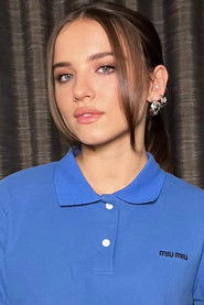 Photo of Madeleine McGraw image size 787x1180