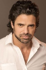 Photo of Luciano Castro image size 300x450