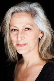 Photo of Elaine Hallam image size 300x450