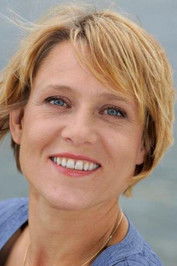 Photo of Charlotte Fich image size 400x600