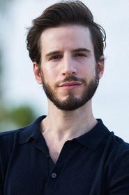 Photo of Rodrigo Garcia image size 506x759