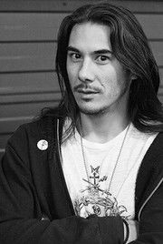 Photo of James Duval image size 400x597