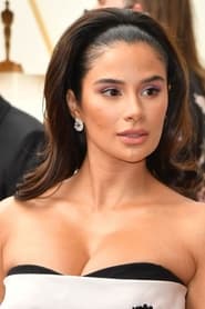 Photo of Diane Guerrero image size 964x1446