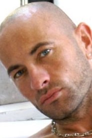 Photo of Jess Royan image size 300x450