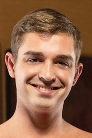 Photo of Grayson Lange image size 300x450