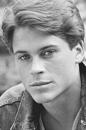Photo of Rob Lowe image size 391x587
