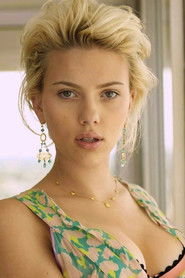 Photo of Scarlett Johansson image size 710x1065