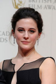 Photo of Phoebe Fox image size 2000x3000