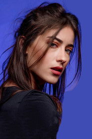 Photo of Hazal Kaya image size 2000x3000