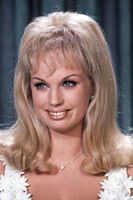 Photo of Barbara Valentin image size 300x450