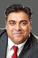 Photo of Ram Kapoor image size 300x450