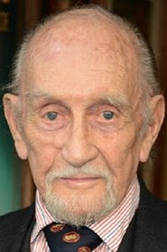 Photo of Roy Dotrice image size 300x450
