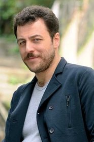 Photo of Yetkin Dikinciler image size 300x450