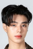 Photo of Ochiris Suwanacheep image size 300x450