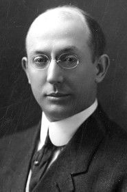 Photo of Richard Carle image size 479x720