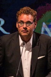 Photo of David Faitelson image size 371x557