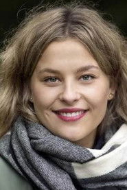 Photo of Roberta Reichhardt image size 600x900