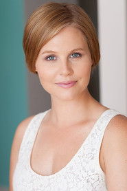 Photo of Ashley Alexander image size 666x1000