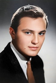 Photo of Ediz Hun image size 600x900