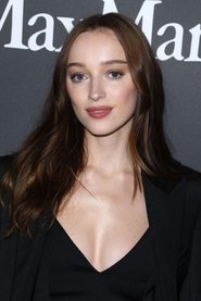 Photo of Phoebe Dynevor image size 1153x1729