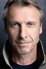 Photo of Noel White image size 500x750