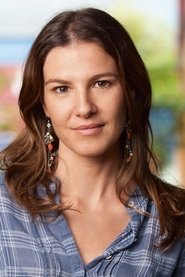 Photo of Estela Renner image size 459x688