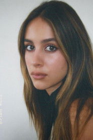 Photo of Nell Verlaque image size 1440x2160